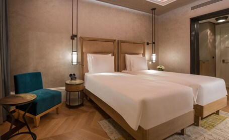 10 Karakoy Istanbul Special Class - Image 60