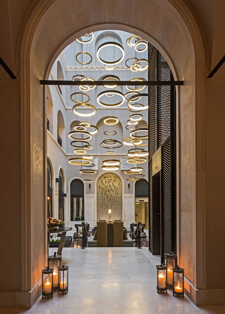 10 Karakoy Istanbul Special Class - Image 2