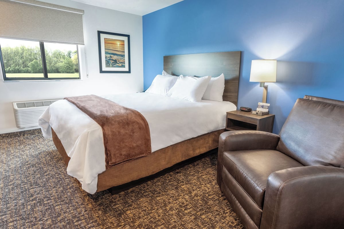 Premium bedding, pillow-top beds, desk, laptop workspace