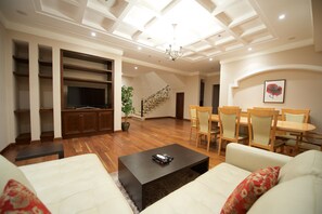 Villa, 4 Bedrooms | Premium bedding, minibar, in-room safe, desk - Rawasi Hotel Apartments الرواسي للشقق الفندقية (Jeddah)