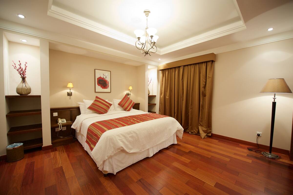 villa, 4 bedrooms | premium bedding, minibar, in-room safe, desk