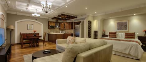 Hochwertige Bettwaren, Minibar, Zimmersafe, Schreibtisch