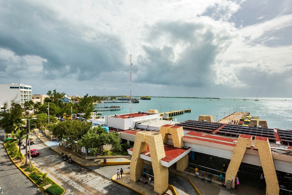 Hotel D Gomar by null