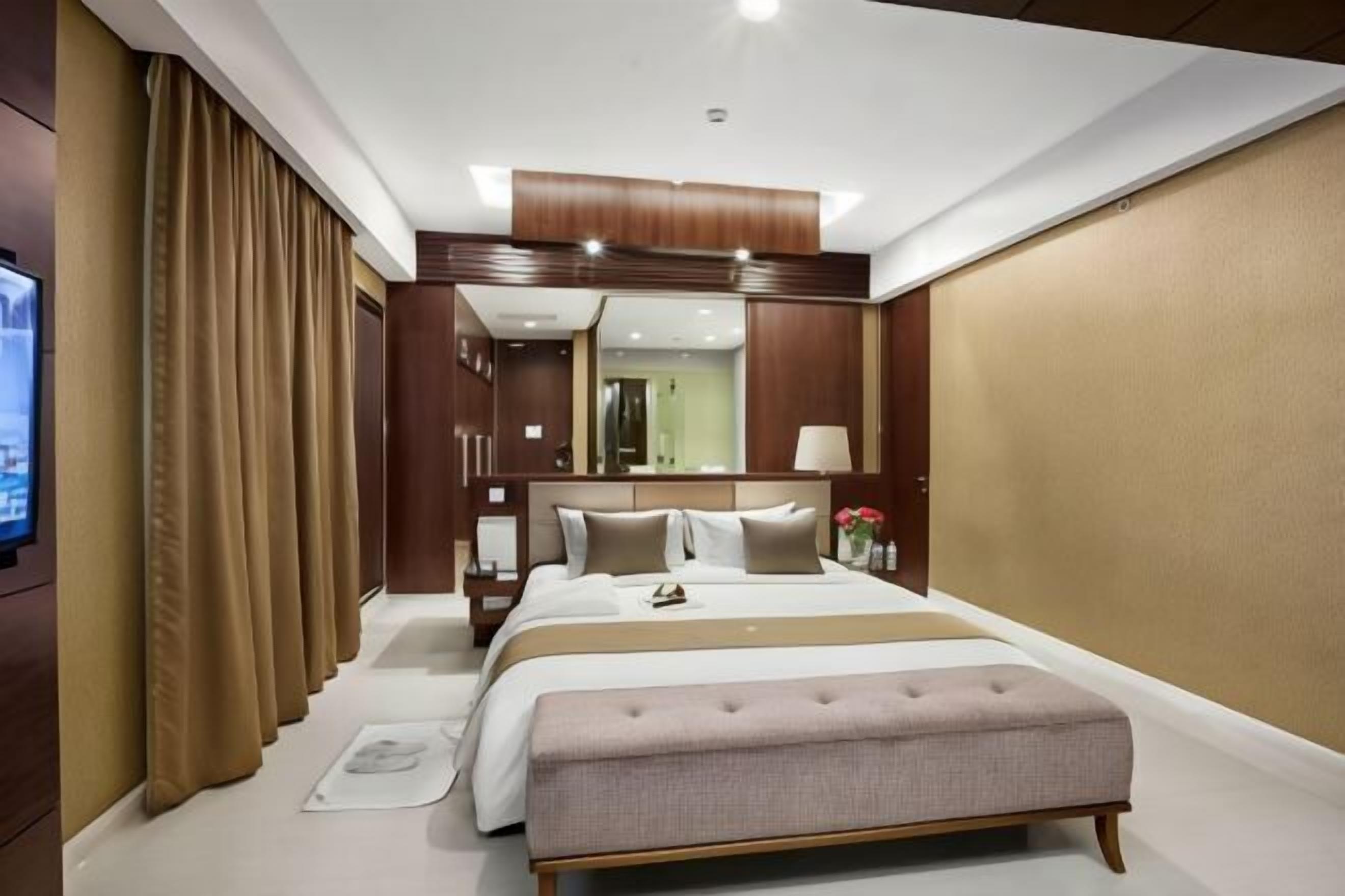 Coffres-forts dans les chambres, bureau, rideaux occultants