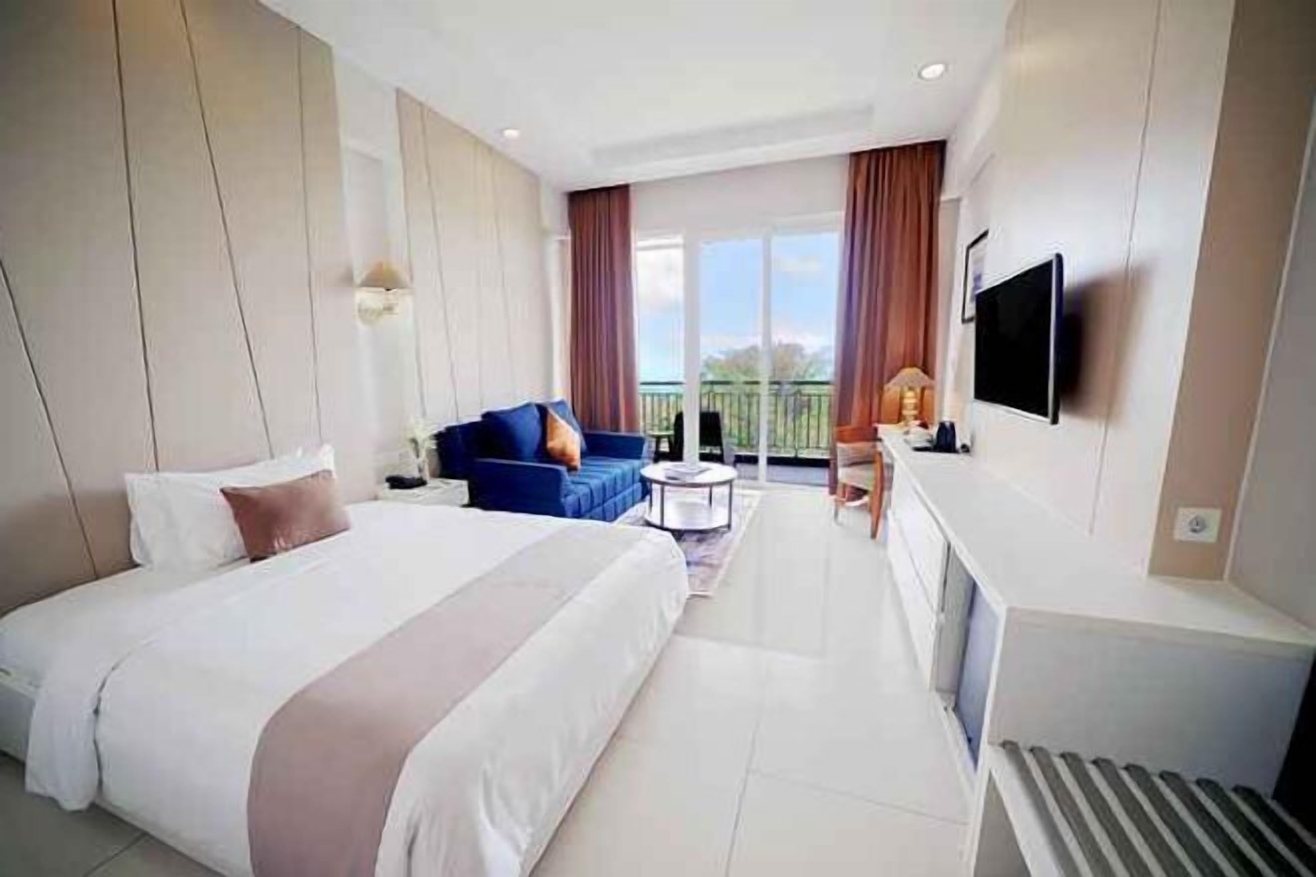 Coffres-forts dans les chambres, bureau, rideaux occultants