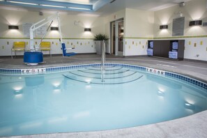 Indoor pool - Fairfield Inn & Suites by Marriott Waterloo Cedar Falls (Waterloo)
