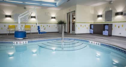 Fairfield Inn & Suites by Marriott Waterloo Cedar Falls