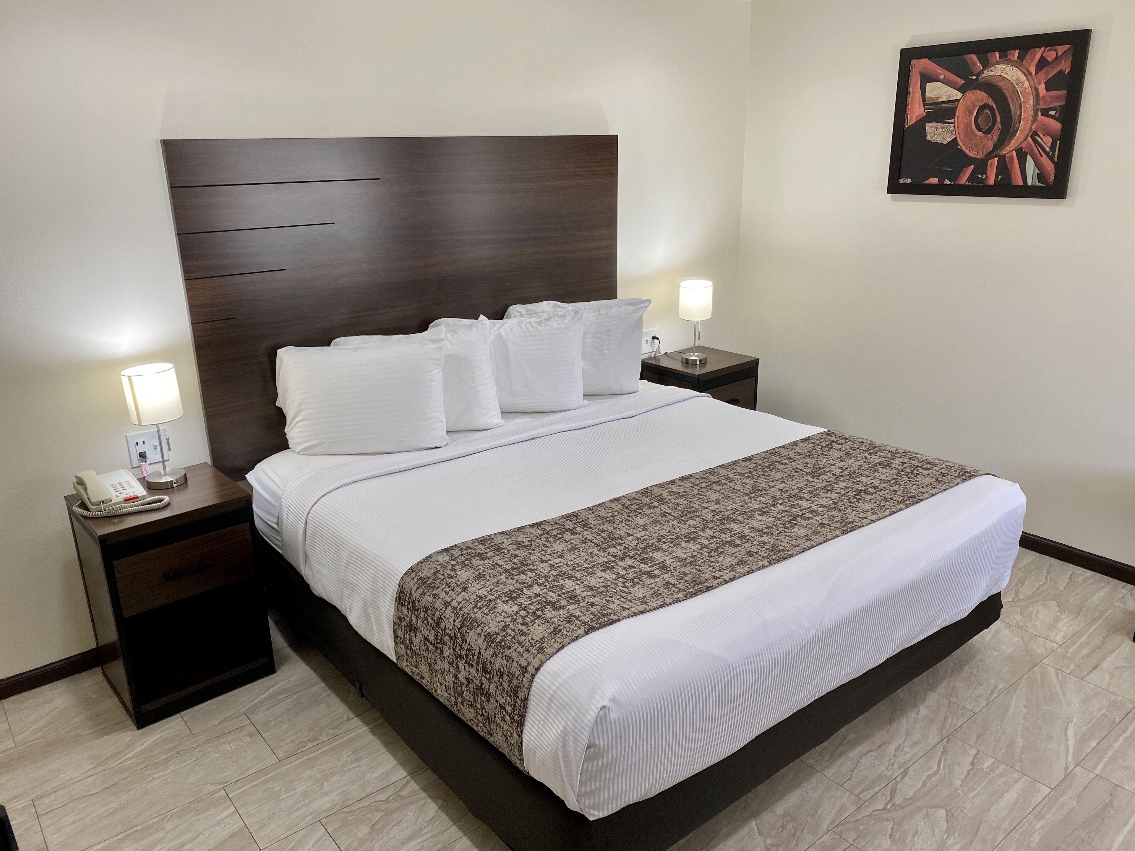 Standard Room, 1 King Pillow top Bed | Pillow-top beds, desk, laptop workspace, blackout curtains