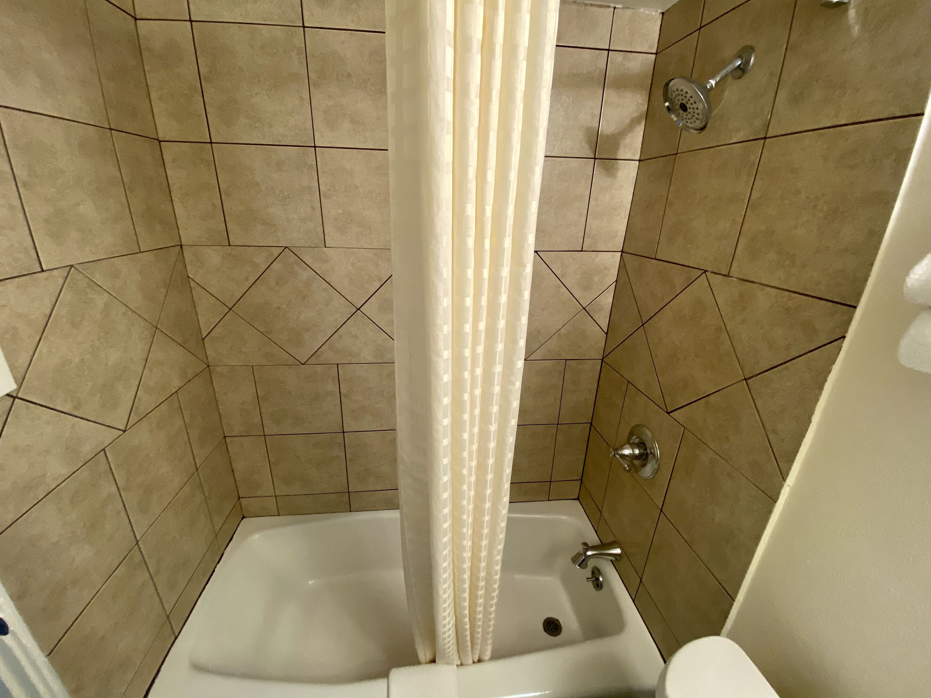 Standard Room, 1 Double Pillow top Bed | Bathroom | Combined shower/tub, hair dryer, towels