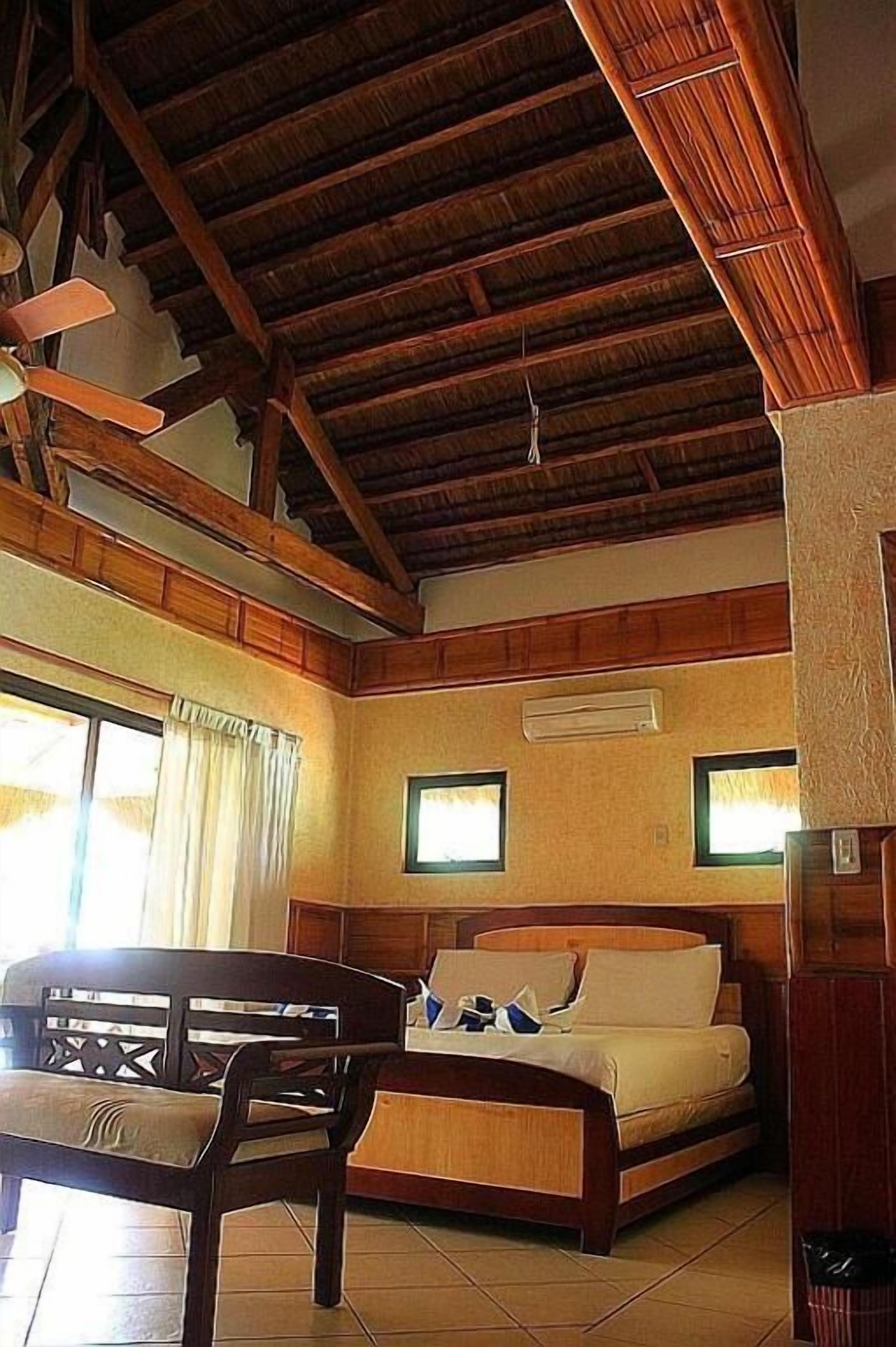 premium bedding, in-room safe, free cots/infant beds, rollaway beds