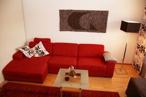 Căn hộ, 1 phòng ngủ, ban công | 1 phòng ngủ, trang trí khác biệt 