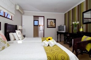 Blackout drapes, free WiFi, bed sheets