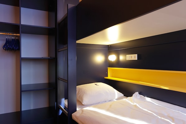 Literie de qualité supérieure, coffres-forts dans les chambres, bureau