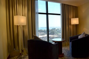 1 bedroom, Egyptian cotton sheets, premium bedding, down duvets