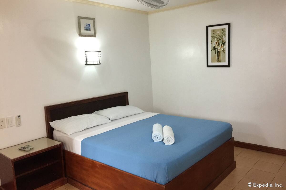 Deluxe Double Room | In-room safe, rollaway beds