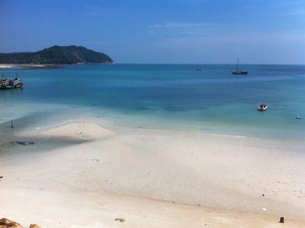 On the beach - VIVA on the Beach Hotel (Ko Pha-ngan)