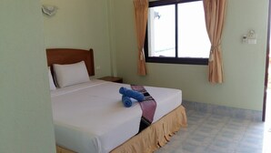 Beachfront Bungalow with Air Condition