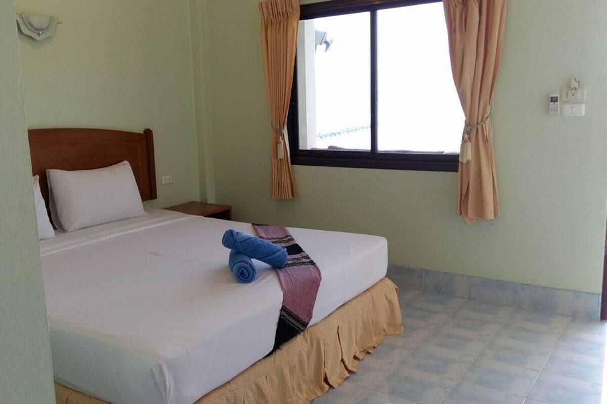 Beachfront Bungalow with Air Condition | Rollaway beds
