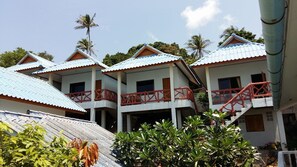 Triple Bed Bungalow with Air Condition | Zustellbetten