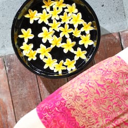 Couples treatment rooms, body treatments, body scrubs, facials