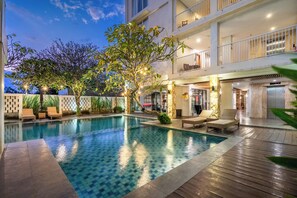 Unclassified image, 5 of 58, button - Paragon Hotel Seminyak (Keroboken Kelod)