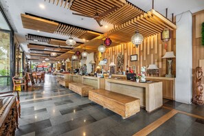 Unclassified image, 3 of 58, button - Paragon Hotel Seminyak (Keroboken Kelod)
