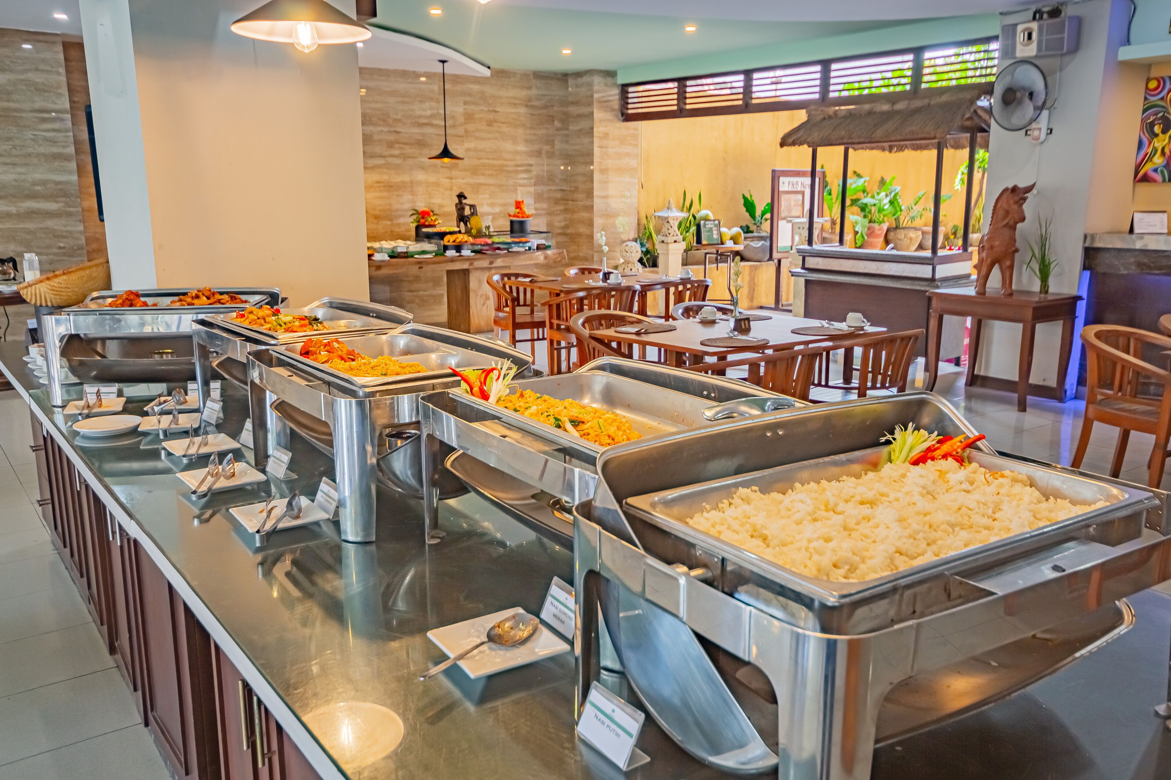 Daily to-go breakfast (IDR 75000 per person)