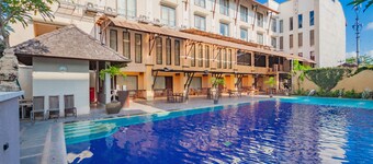 Grand Santhi Hotel