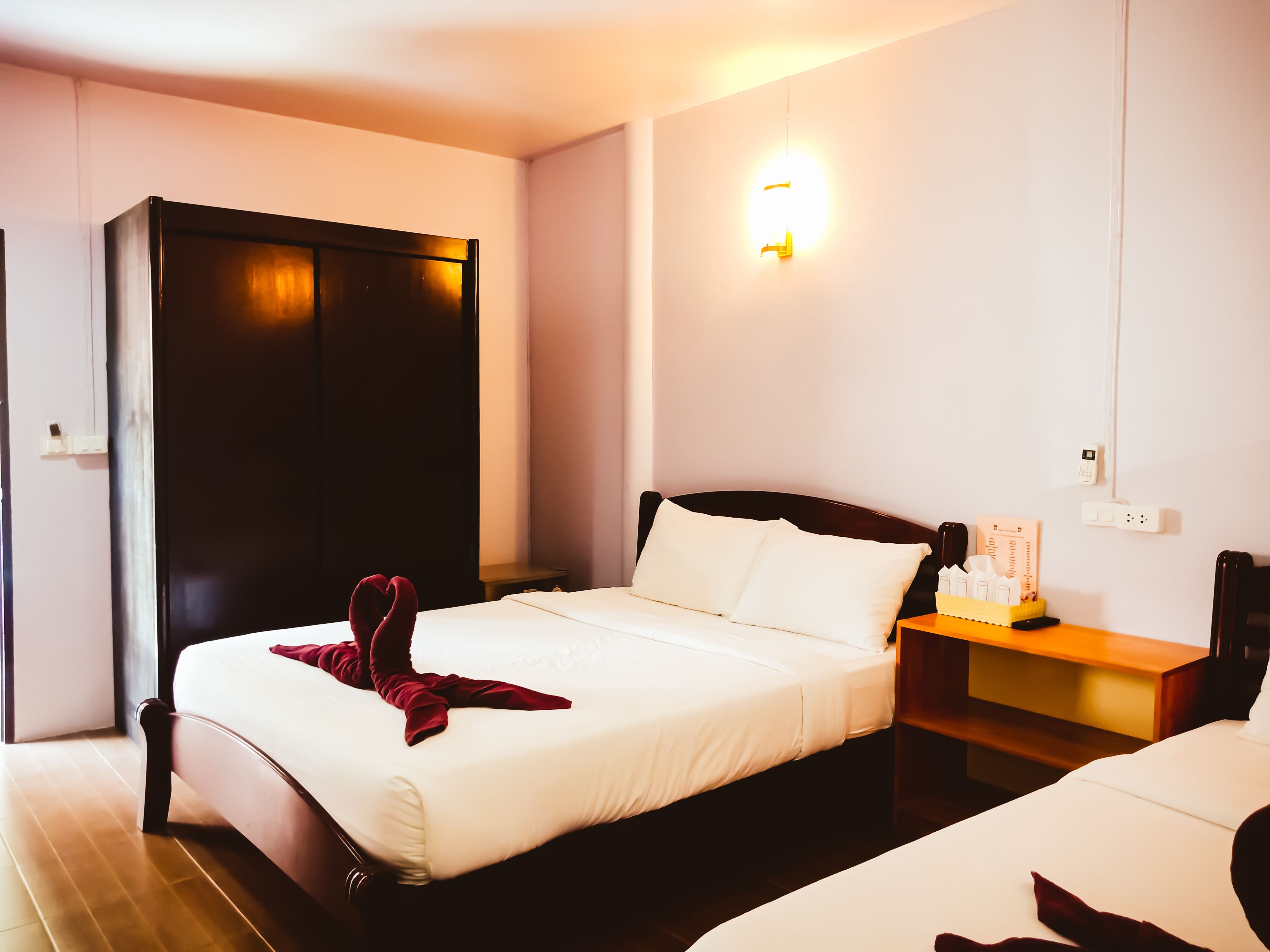 standard quadruple room | desk, soundproofing, rollaway beds, free wifi