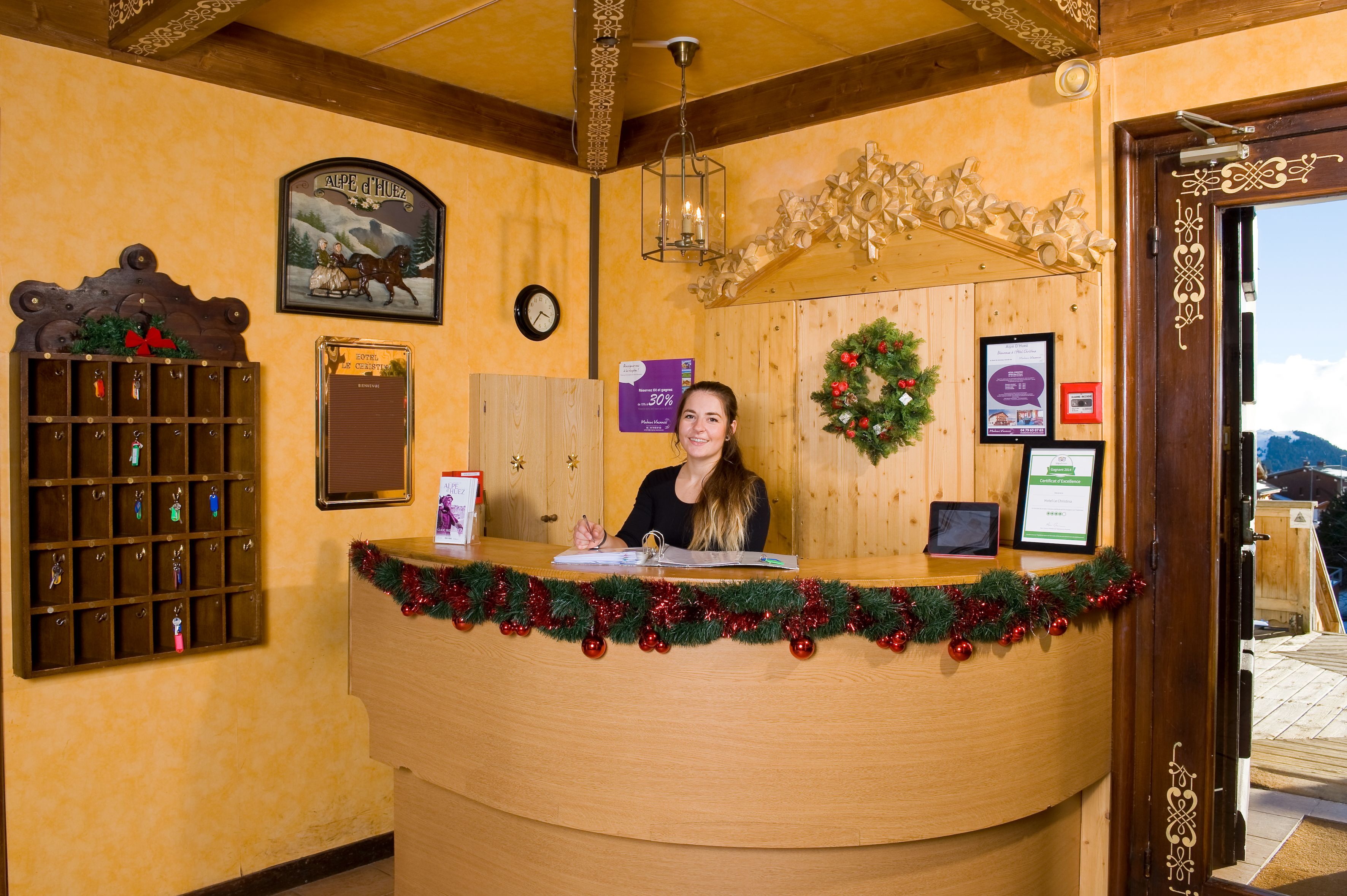 concierge desk