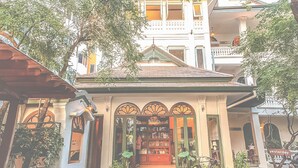 Building design - Yesterday Hotel (Chiang Mai)