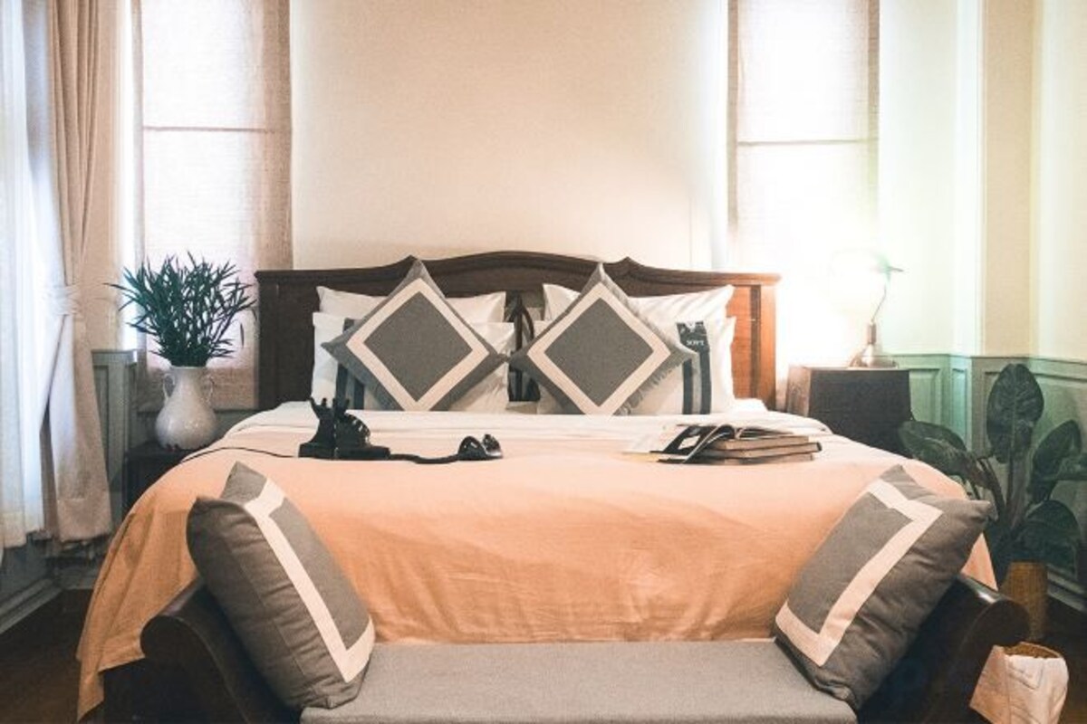 In-room safe, desk, blackout curtains, iron/ironing board (on request)