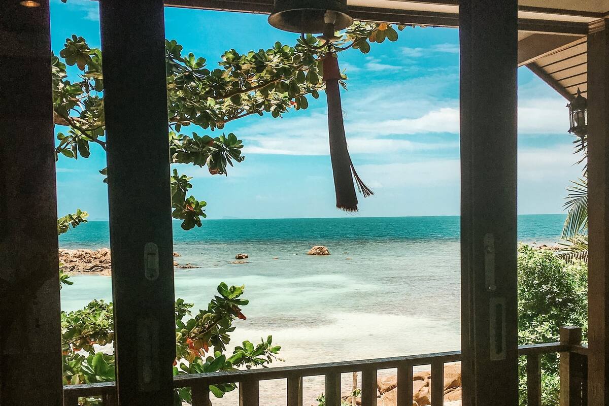 Superior Bungalow, Terrace, Sea View | In-room safe, desk, soundproofing, free WiFi