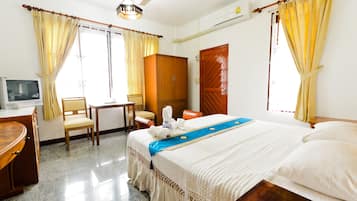 Superior Fan | Room amenity