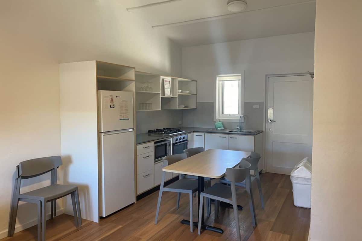 south thomsom premium two bedroom | private kitchen