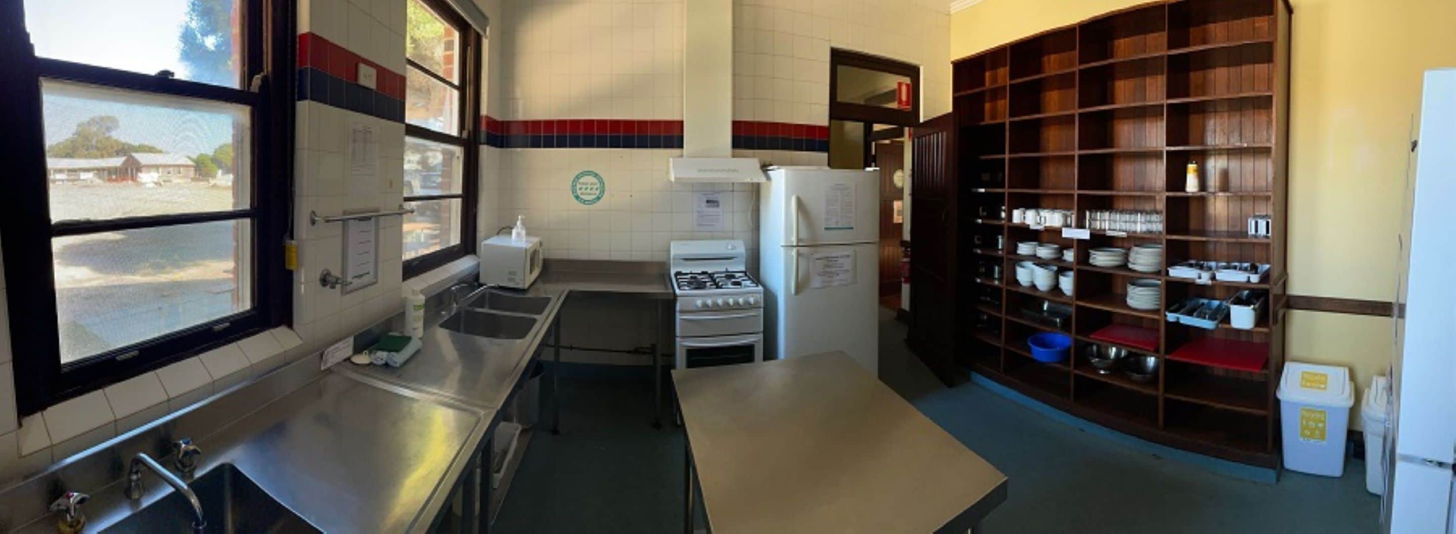 shared dormitory, mixed dorm (adult only) | shared kitchen facilities