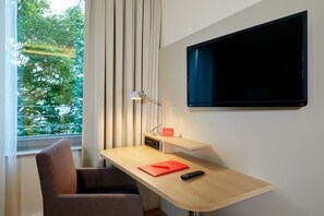 Television - Flottwell Berlin Hotel & Residenz am Park (Berlin)