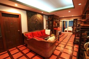 Interior - Lanna Pool Villa (Pattaya)