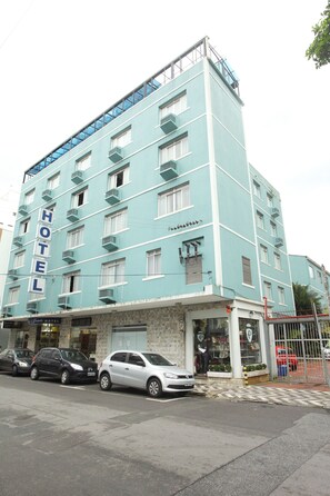 Fachada da propriedade