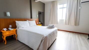 Wifi gratis y ropa de cama