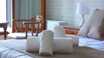 Premium bedding, down duvets, minibar, desk