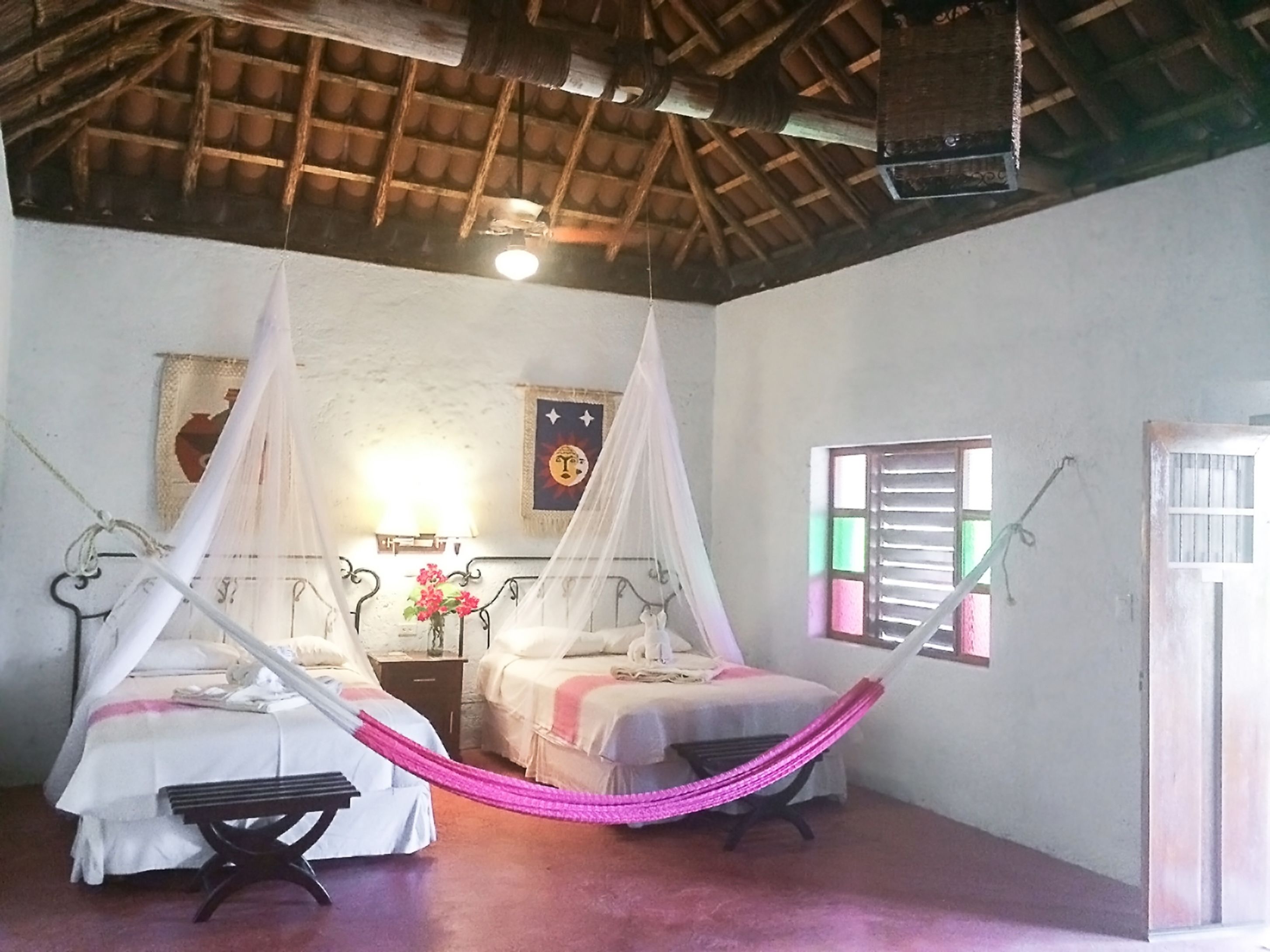 Traditional Bungalow (FAMILY Hacienda) | Laptop workspace, free WiFi, bed sheets