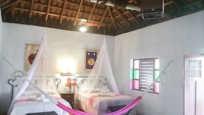 Traditional-Bungalow (FAMILY Hacienda)