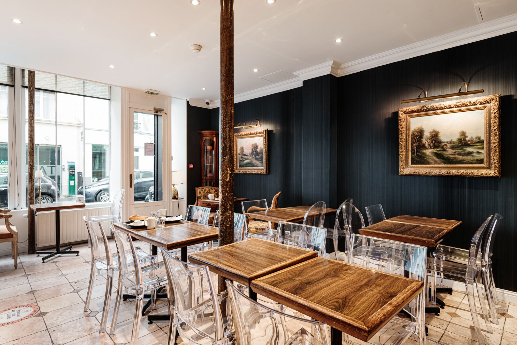 Daily buffet breakfast (EUR 12 per person)