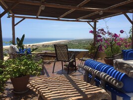 Vila, vista para o oceano | Roupas de cama premium, cofres nos quartos