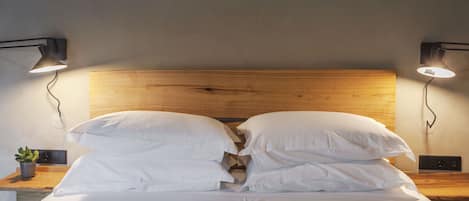 Habitación doble | Ropa de cama de alta calidad y minibar