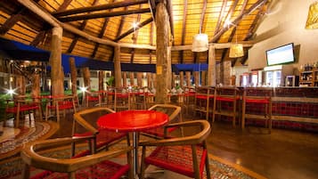 Poolside bar