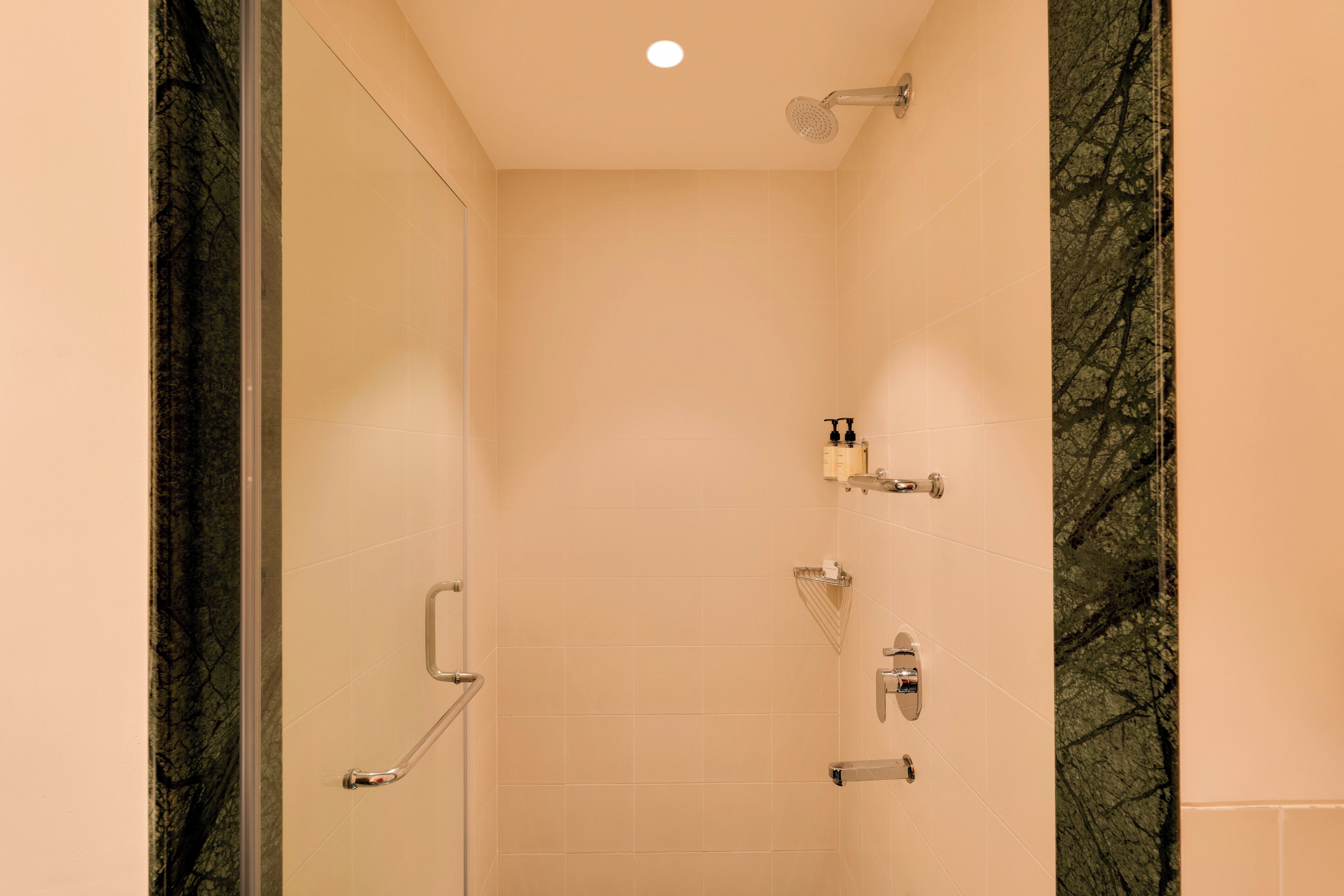 Foto - Lemon Tree Hotel, Gachibowli, Hyderabad