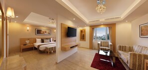 Habitación presidencial | Ropa de cama de alta calidad, minibar, caja fuerte y escritorio