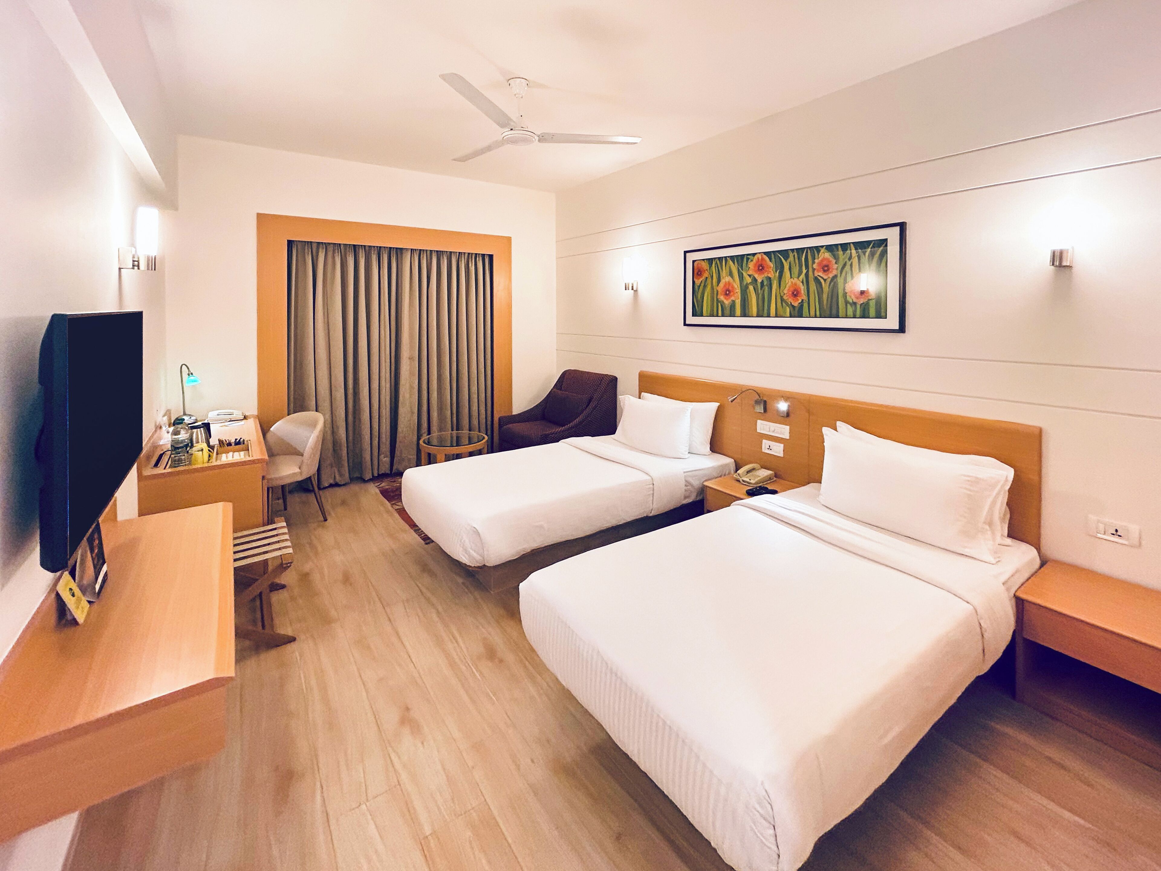 Premium bedding, minibar, in-room safe, desk